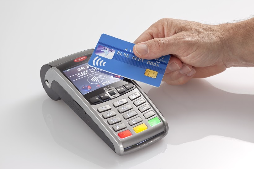 Nowe zasady transakcji dokonywanych za pomocą kart płatniczych